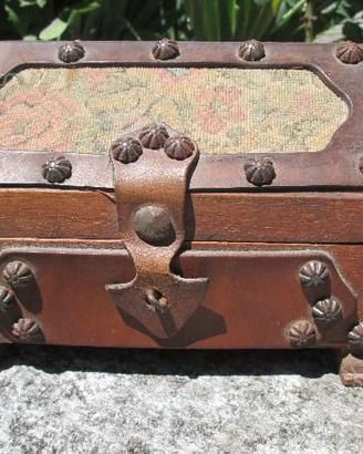 Bauletto in legno