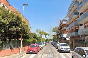 Torvaianica di marina ampio trilocale