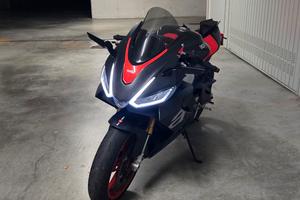 Aprilia RS660