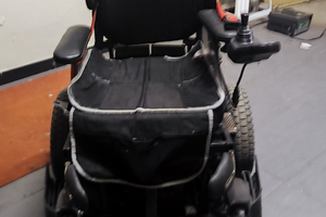 Sedia motorizzata per disabili