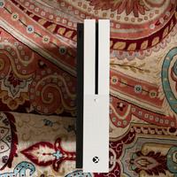 Xbox One S [500GB]+ cavi +2 controller wireless