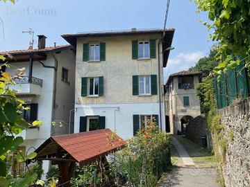 Casa indipendente di 155 m² con 5 locali a Valsold