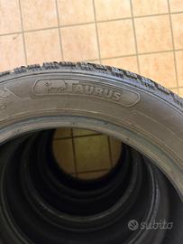 185 55 R15 Gomme invernali 85-90%