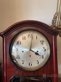 Orologio a pendolo legno mogano