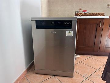 Lavastoviglie Whirlpool