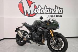 Triumph Speed Triple 1200 RR