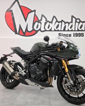 Triumph Speed Triple 1200 RR