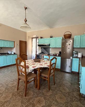 CASA SEMINDIPENDENTE A LANZO TORINESE