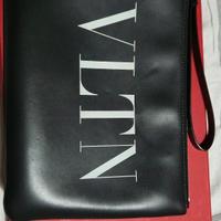 pochette valentino garavani 