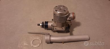 Cmb 61 motore glow scarico posteriore F3A vintage