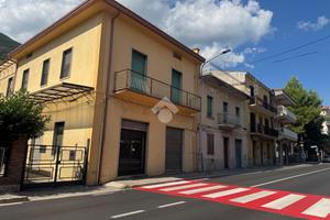 NEGOZIO A VENAFRO