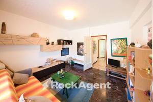 CASELLA - TRILOCALE CON DUE BALCONI