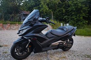 KYMKO AK 550 2018 ARROW