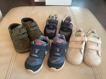 4 paia di scarpe per bimbo taglia 22-23