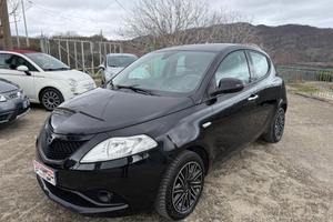 Lancia Ypsilon 1.0 FireFly 5 porte S&S Hybrid Ecoc