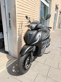 PIAGGIO BEVERLY 400 HPE