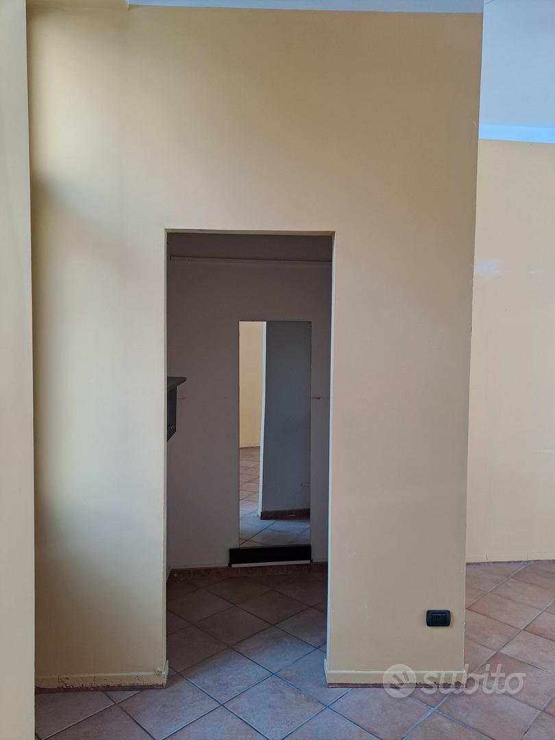 Negozio a Borgomanero - Altro