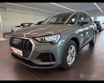 AUDI Q3 35 TDI S tronic Business