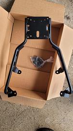 Attacco posteriore bauletto SHAD per Yamaha Tmax