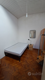 Camera in centro storico per studente