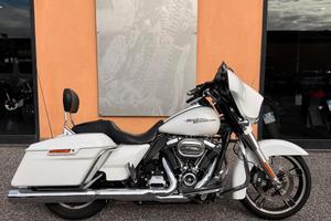 Harley-Davidson 107 Street Glide Special (2017) - 