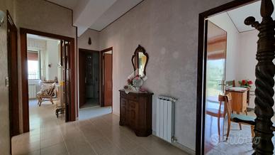 4 LOCALI A MONTELANICO