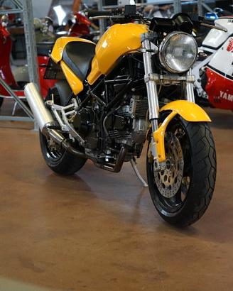 Ducati Monster 900 del 1998 Prima Serie Carburator