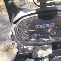  Triumph Tiger 800 xrx