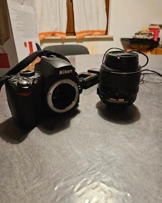 nikon D60 con obiettivo 18-55