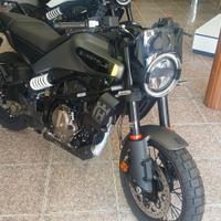 HUSQVARNA SVARTPILEN 125