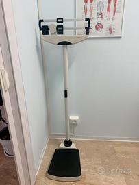 Bilancia medica professionale a colonna SECA