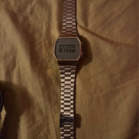 Casio modello vintage color oro
