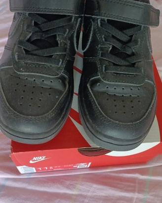 Scarpe nere Nike bimbo 28.5