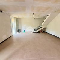 CASA SEMINDIPENDENTE A DEIVA MARINA