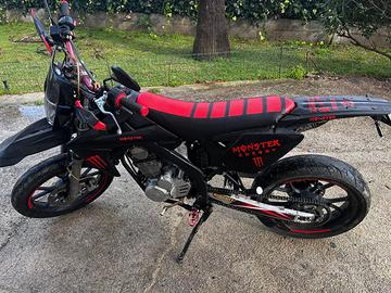 Moto Rieju MRT 125 4t