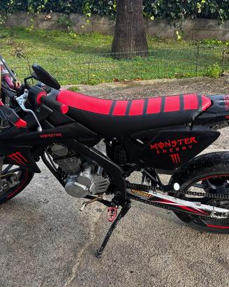Moto Rieju MRT 125 4t