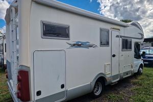 Laika x695 45000 km garage