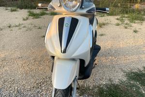 Piaggio Beverly Tourer (2010)