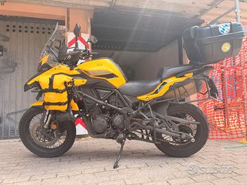 Benelli TRK 502x FULL OPTIONAL!!!