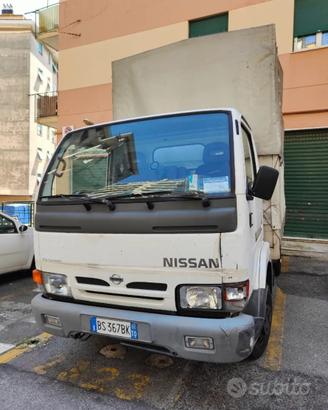 Nissan cabstar pezzi