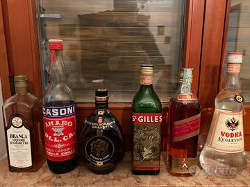 Vecchie Bottiglie di liquori