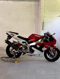 YAMAHA R1 1000 – ANNO 2000 – 21.907 KM ORIGINALI