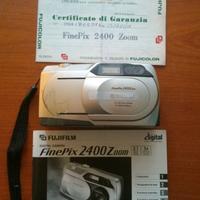 fotocamera digitale Fujifilm FinePix 2400 Zoom