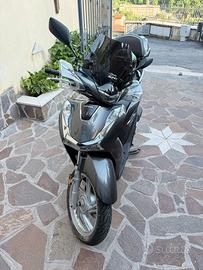 Honda sh150 abs