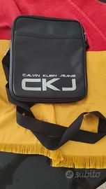 Borsa a tracolla nera da uomo Calvin Klein Jeans