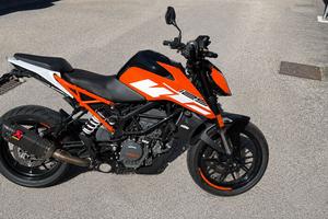 KTM DUKE 125 - ANNO 2018