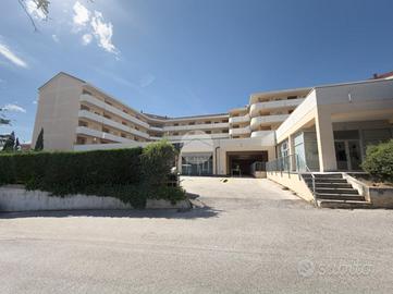 4 LOCALI A L'AQUILA