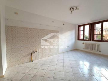 BILOCALE A PIANO TERRA CON GARAGE