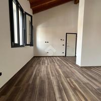 3 LOCALI A CASTELNOVO DI SOTTO