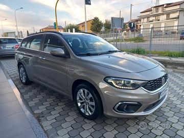 Fiat Tipo FIAT Tipo SW 1.6 Mjt 120 CV *LOUNGE* CRU